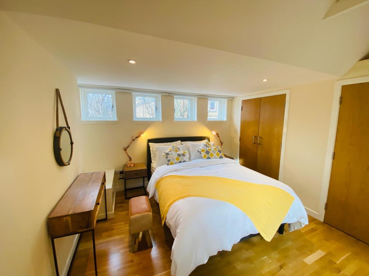 Apartmán 2 Bed 2 Bath With Private Parking EDI Exteriér fotografie