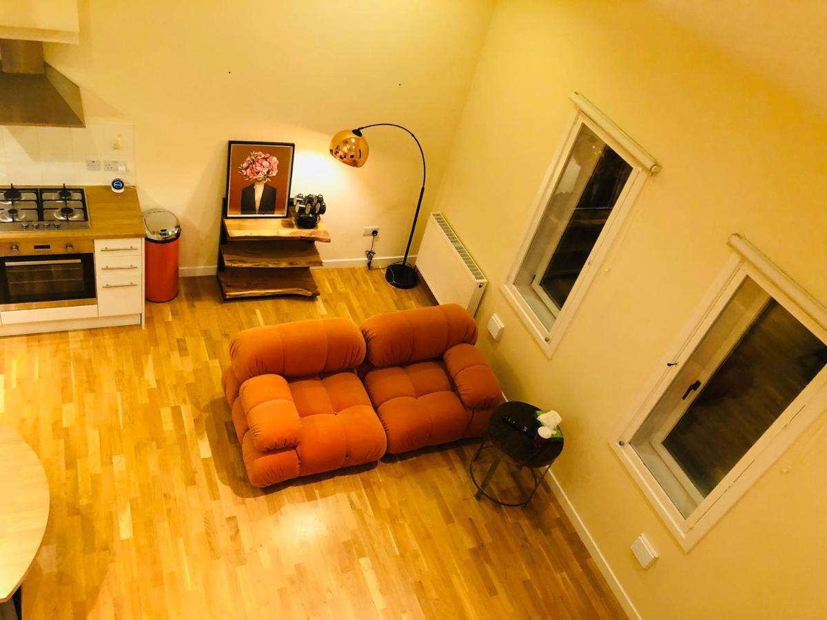 Apartmán 2 Bed 2 Bath With Private Parking EDI Exteriér fotografie