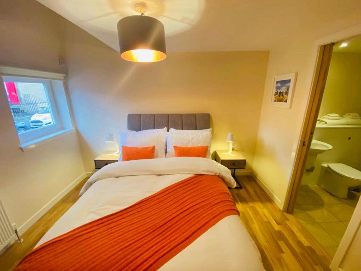 Apartmán 2 Bed 2 Bath With Private Parking EDI Exteriér fotografie
