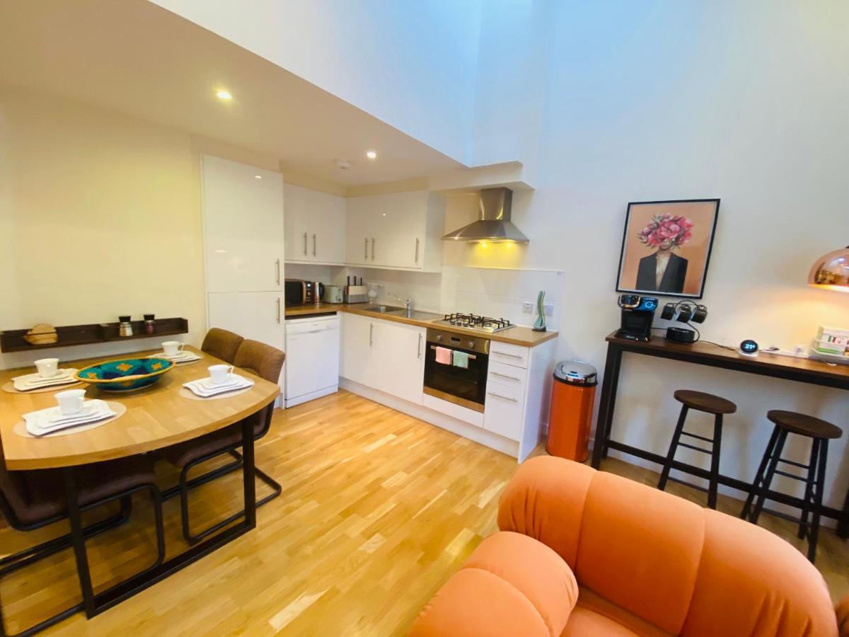 Apartmán 2 Bed 2 Bath With Private Parking EDI Exteriér fotografie