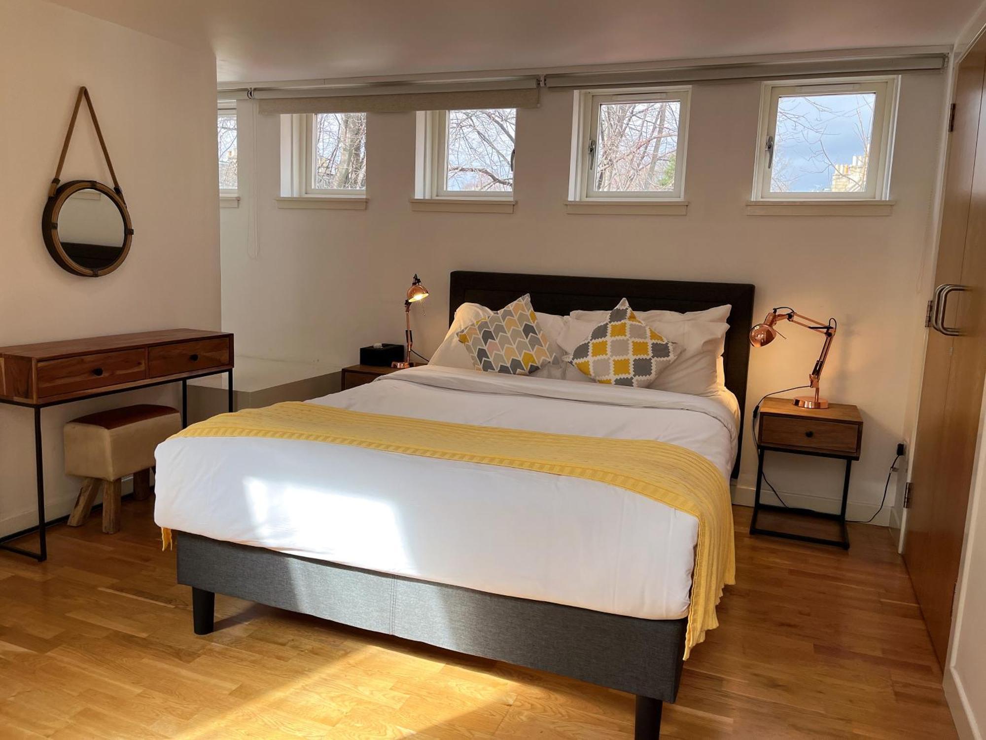 Apartmán 2 Bed 2 Bath With Private Parking EDI Exteriér fotografie