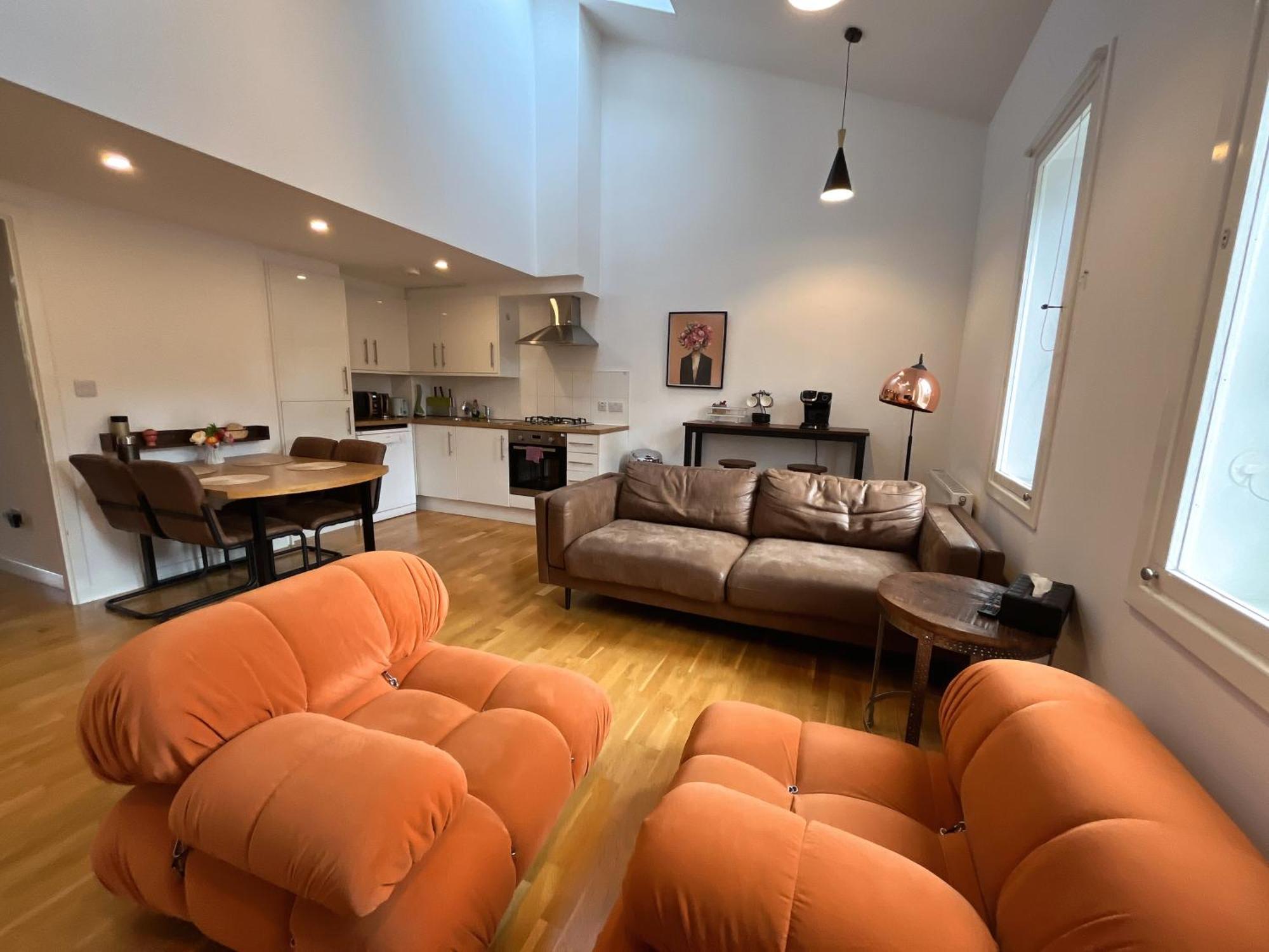 Apartmán 2 Bed 2 Bath With Private Parking EDI Exteriér fotografie